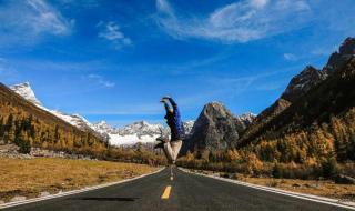 四姑娘山离成都多远